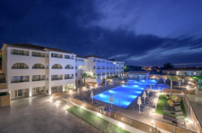 Гостиница Azure Resort & Spa  Планос